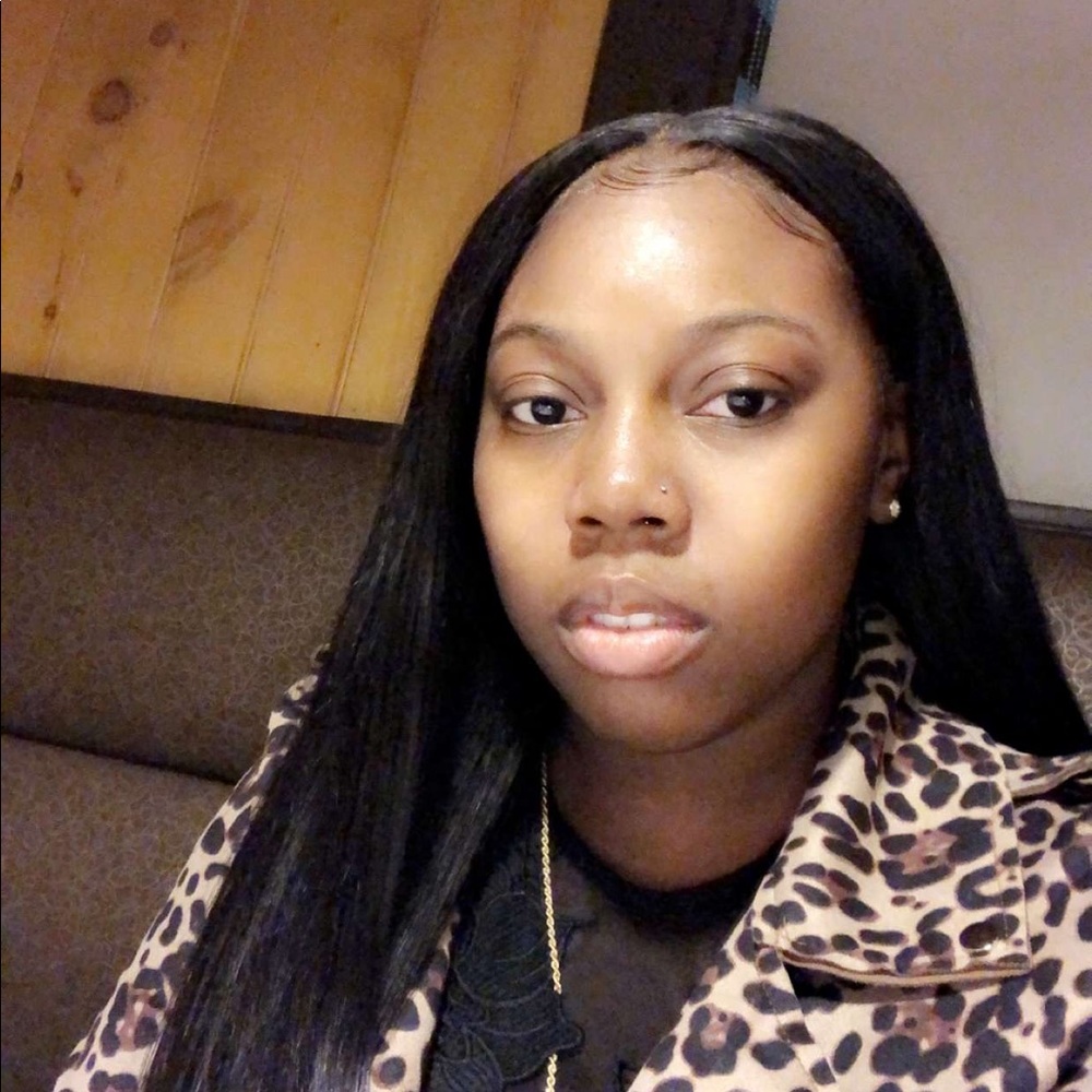 Meet your Posher, Larese